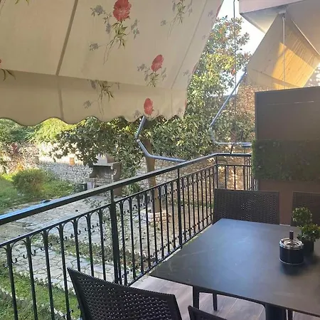 Apartment By The Castle Ioannina Exterior photo